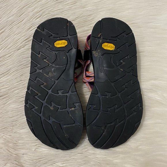 Chaco Purple Orange Yellow Geometric Print Toe Strap ZX/2 Colorado Sport Sandals - Picture 8 of 8